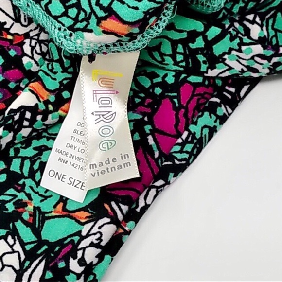 LuLaRoe OS Leggings ROSES One Size 2-10 LLR - Picture 3 of 6